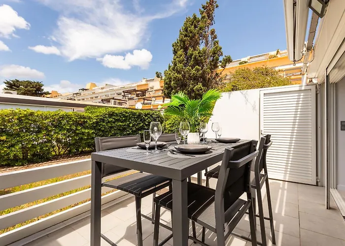 Village Naturiste R4n - La Double Game Luxe Villa *