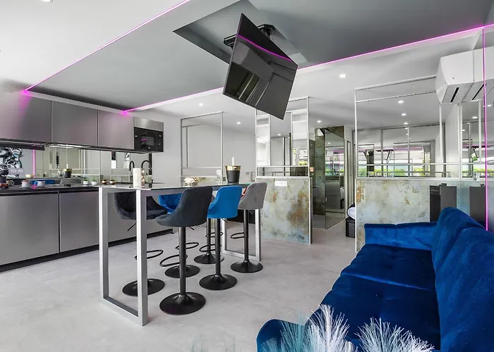 Village Naturiste R4n - La Double Game Luxe Villa