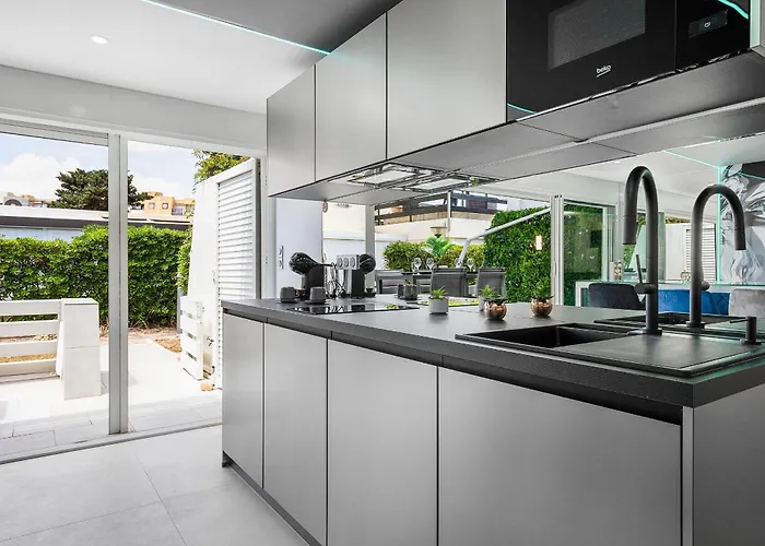 Villa Village Naturiste R4n - La Double Game Luxe